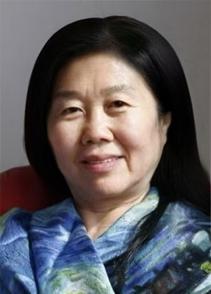 张佳佳
